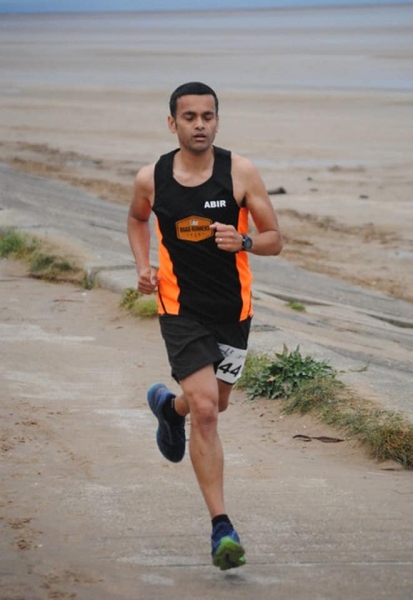 Abs putting in a shift in the Seaside 5k